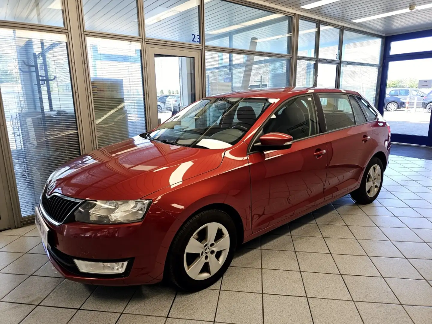 Skoda Rapid/Spaceback Tüv 06-2026 Rot - 2
