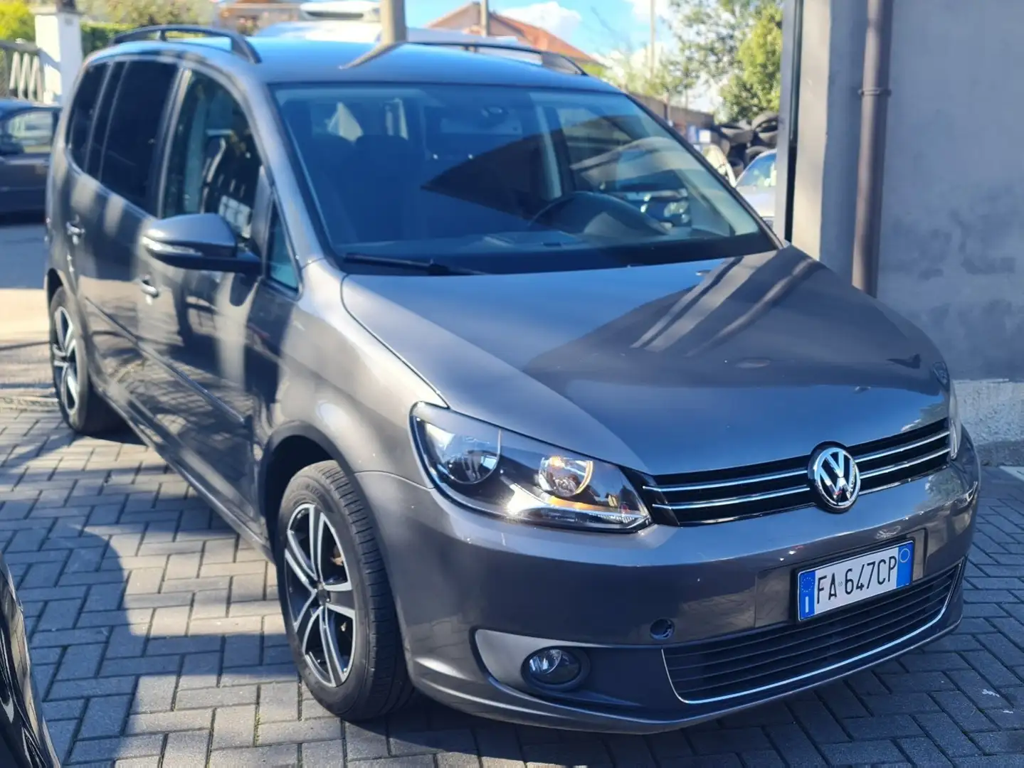 Volkswagen Touran 1.6 tdi Comfortline dsg Grey - 2