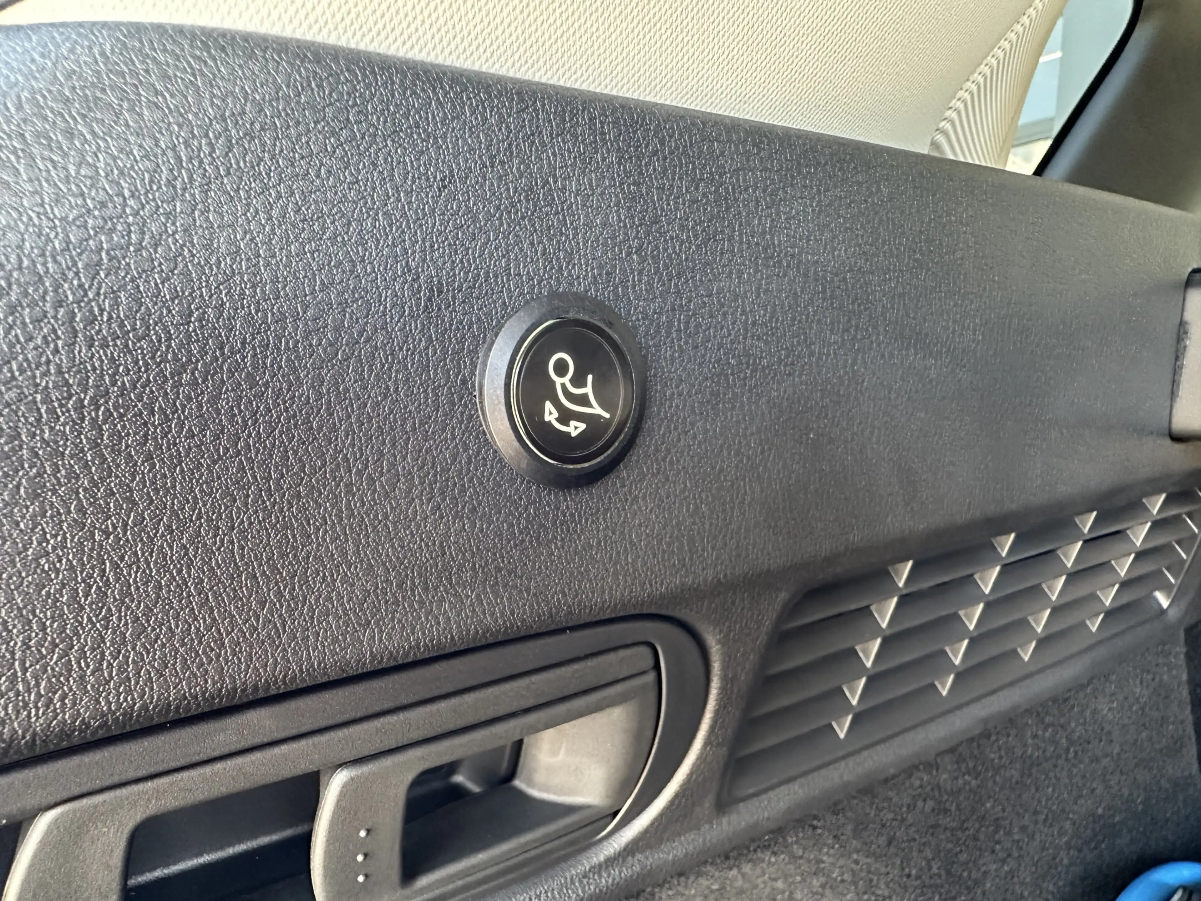 Mazda CX-60 2.5 e-SkyActiv PHEV Takumi Plus | TREKHAAK | PANO — photo 14