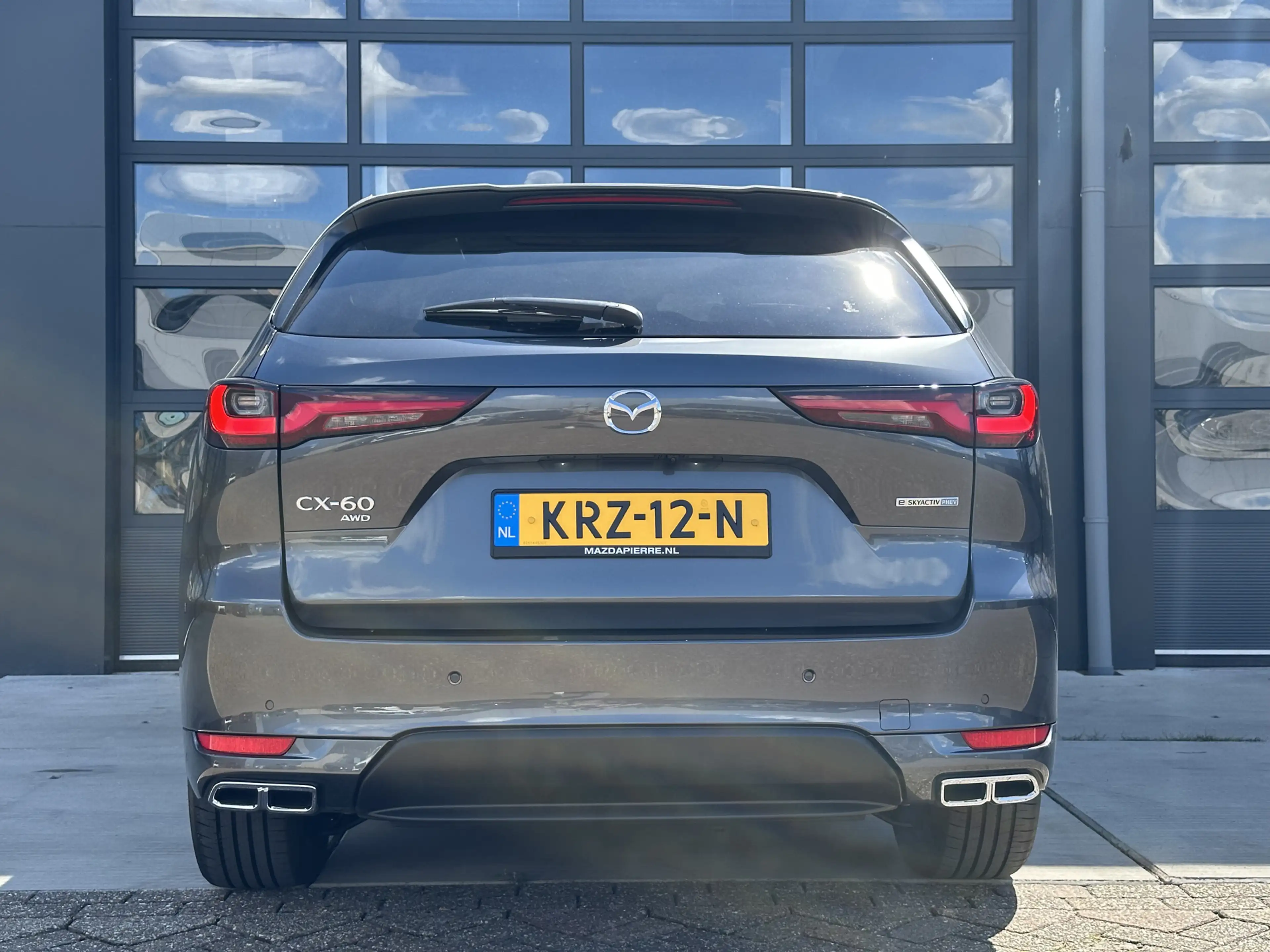 Mazda CX-60 2.5 e-SkyActiv PHEV Takumi Plus | TREKHAAK | PANO — photo 8