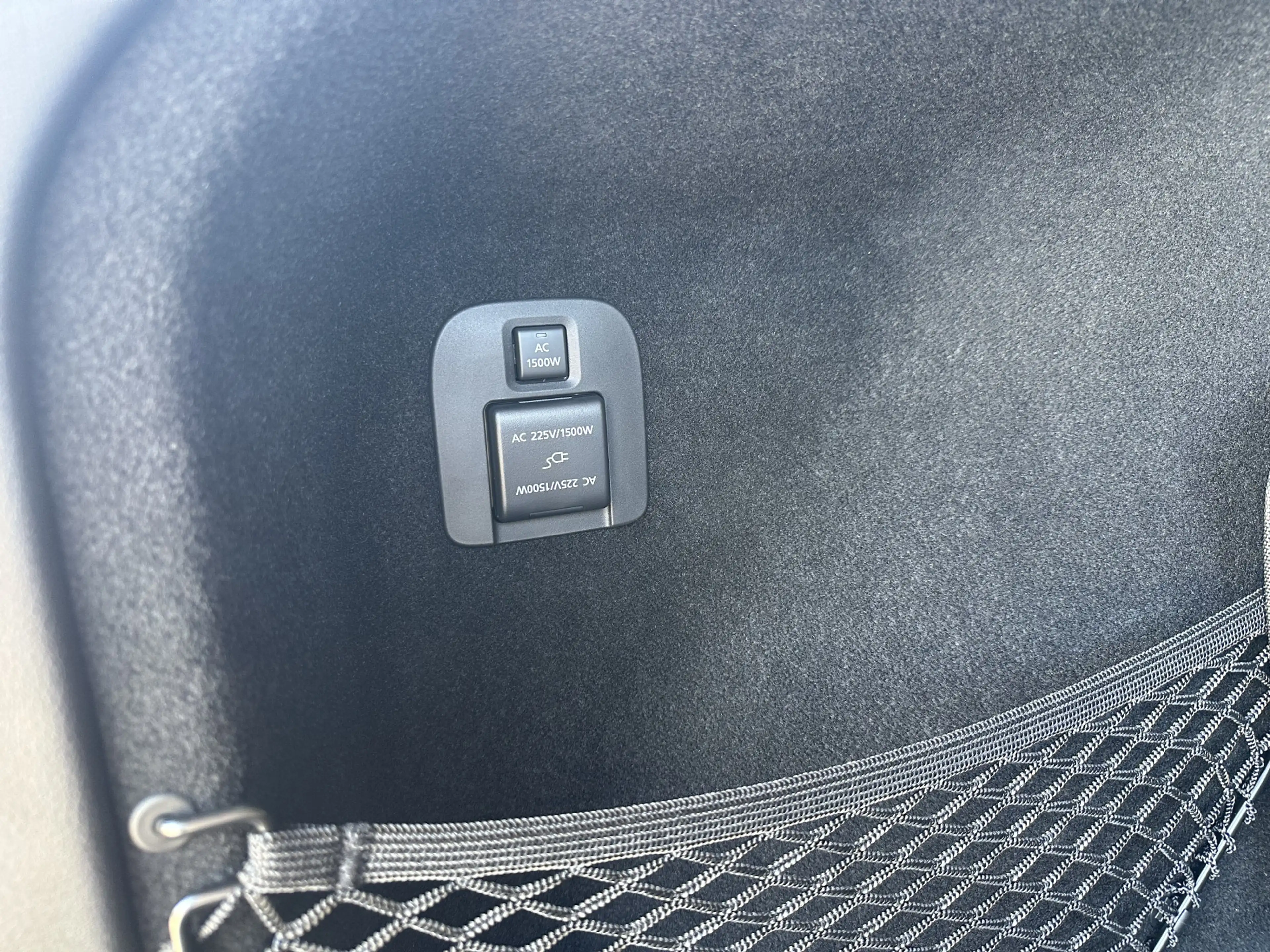 Mazda CX-60 2.5 e-SkyActiv PHEV Takumi Plus | TREKHAAK | PANO — photo 11