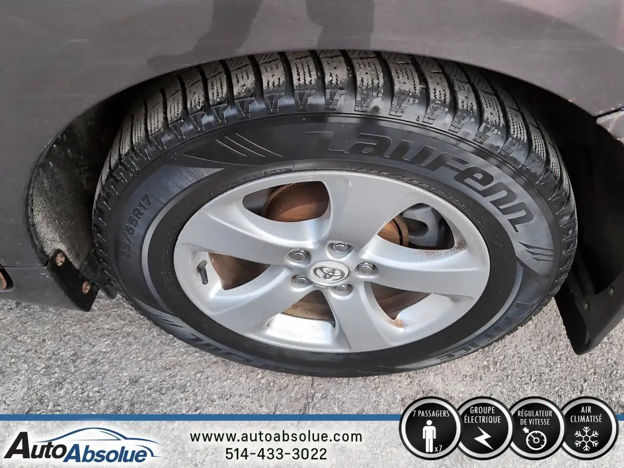 Toyota Sienna снимка Toyota Sienna