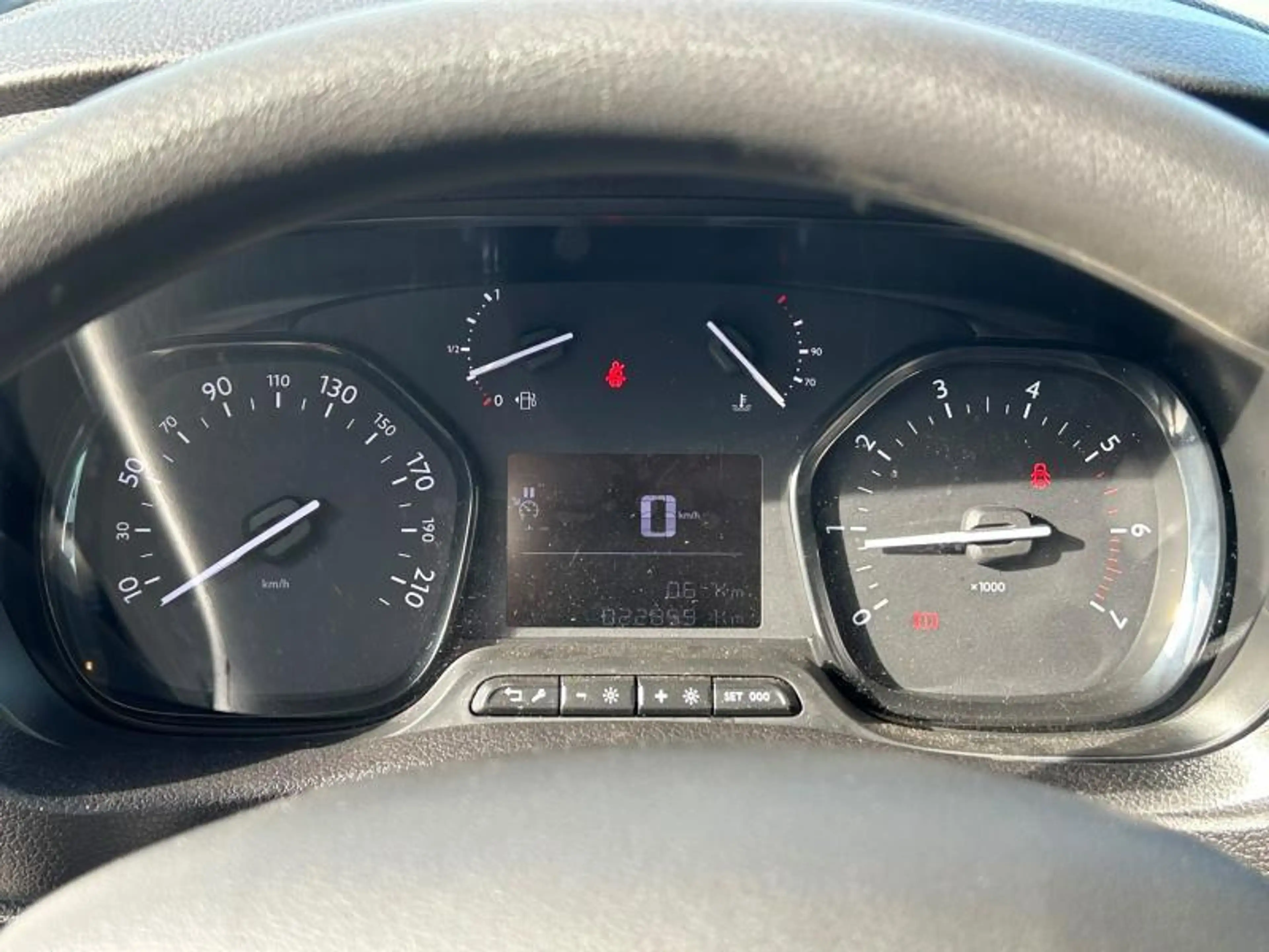 Toyota Proace 2.0D MT COMFORT — photo 11