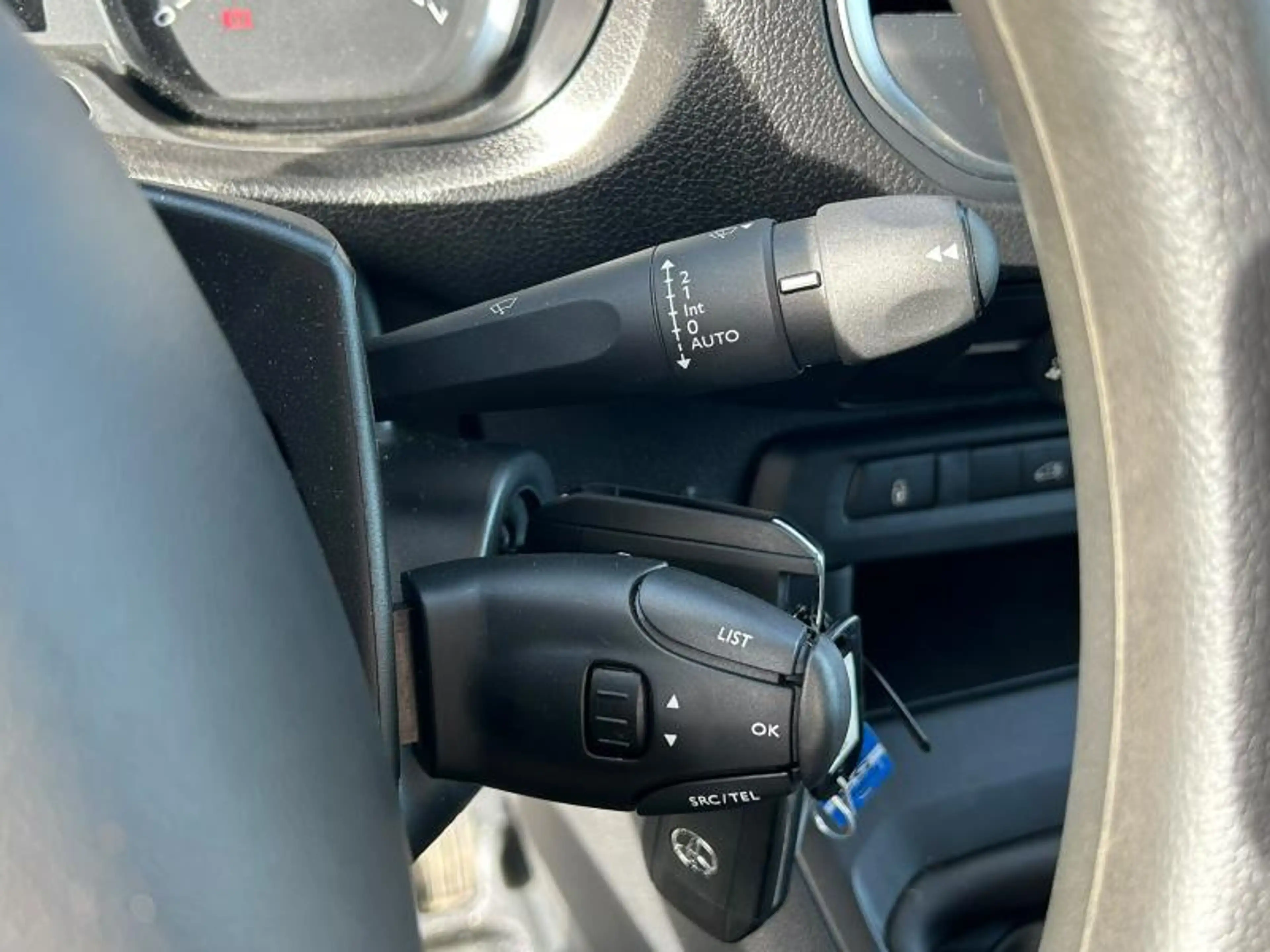 Toyota Proace 2.0D MT COMFORT — photo 10