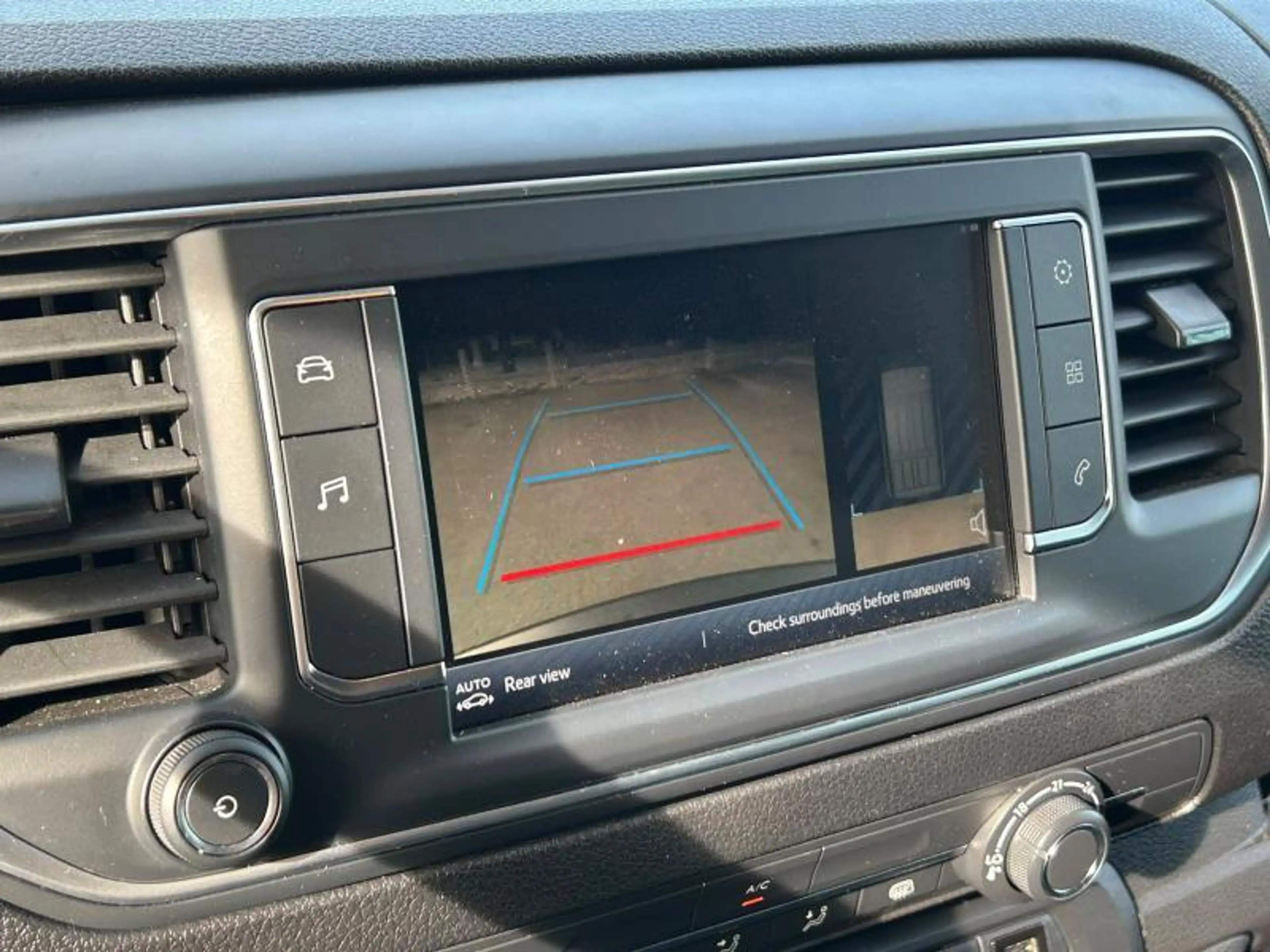 Toyota Proace 2.0D MT COMFORT — photo 13