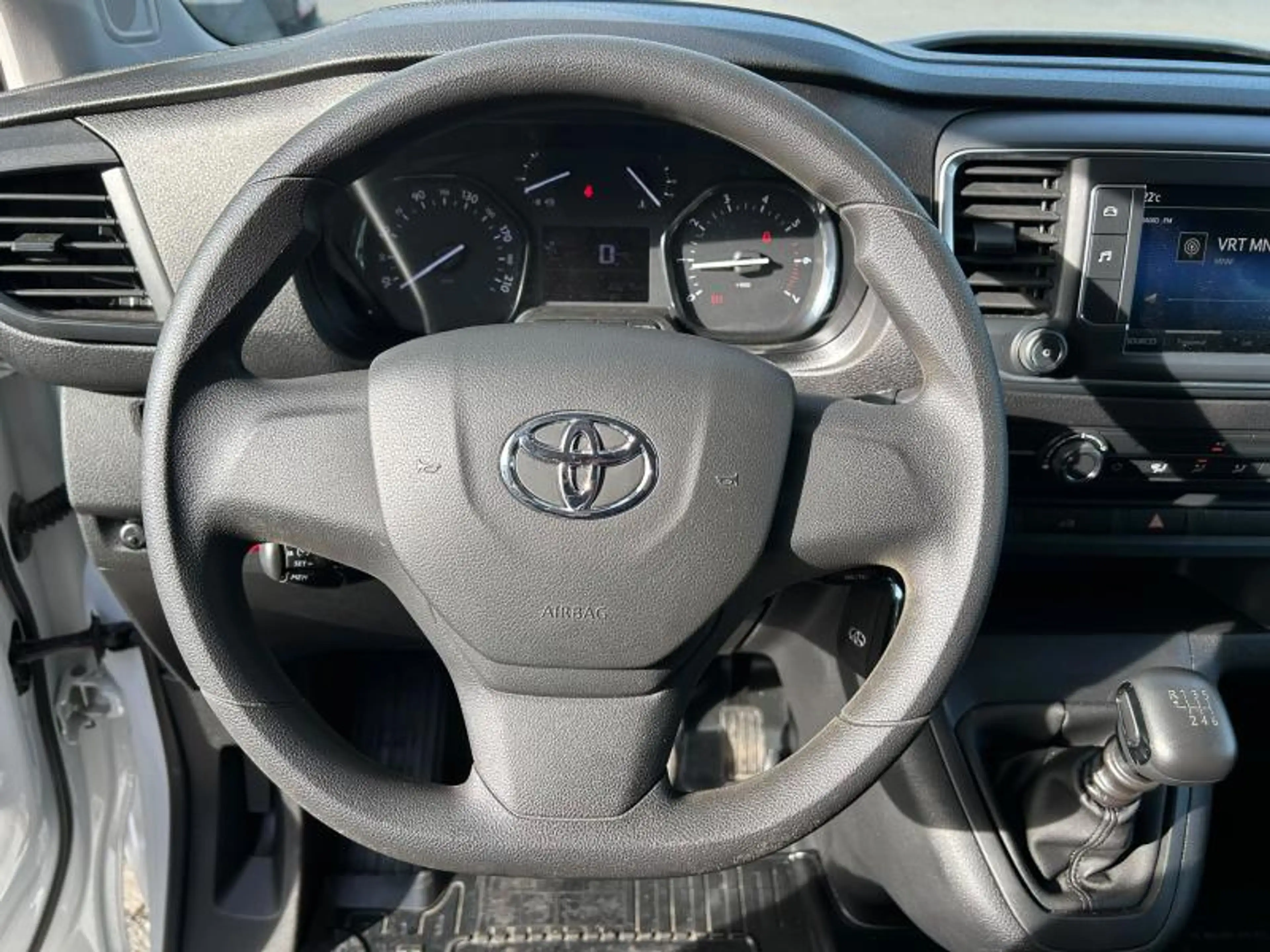 Toyota Proace 2.0D MT COMFORT — photo 8