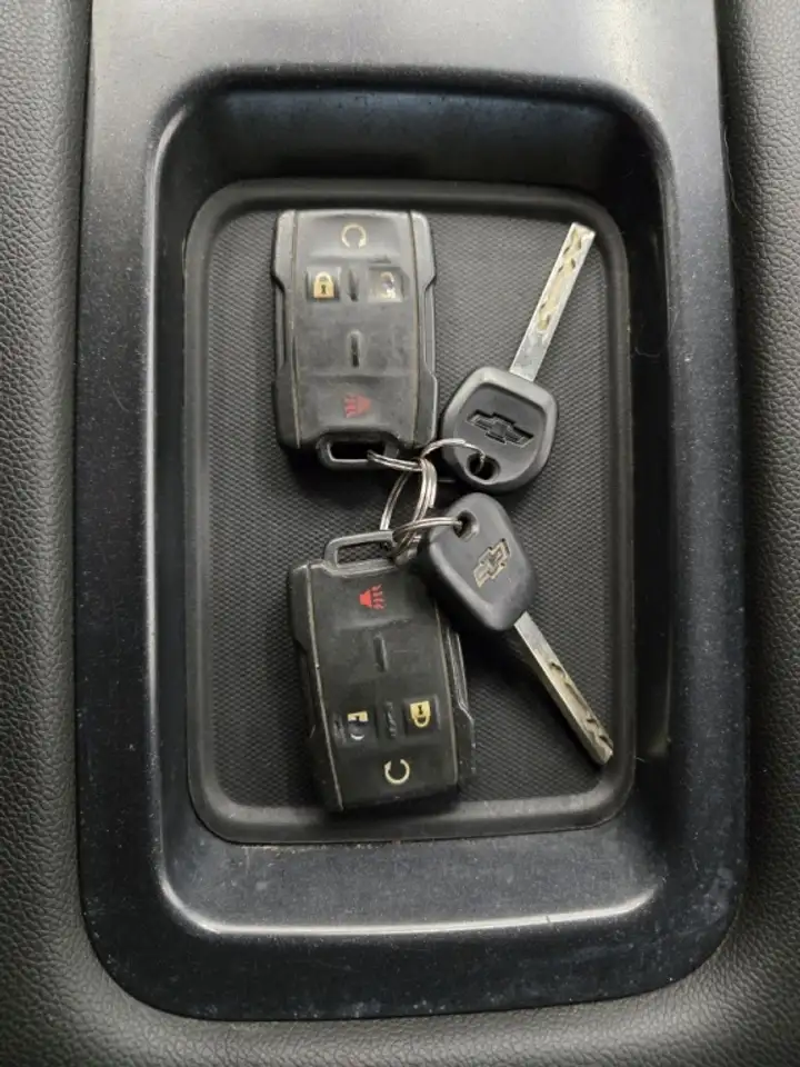 Chevrolet Silverado 1500 снимка Chevrolet Silverado 1500
