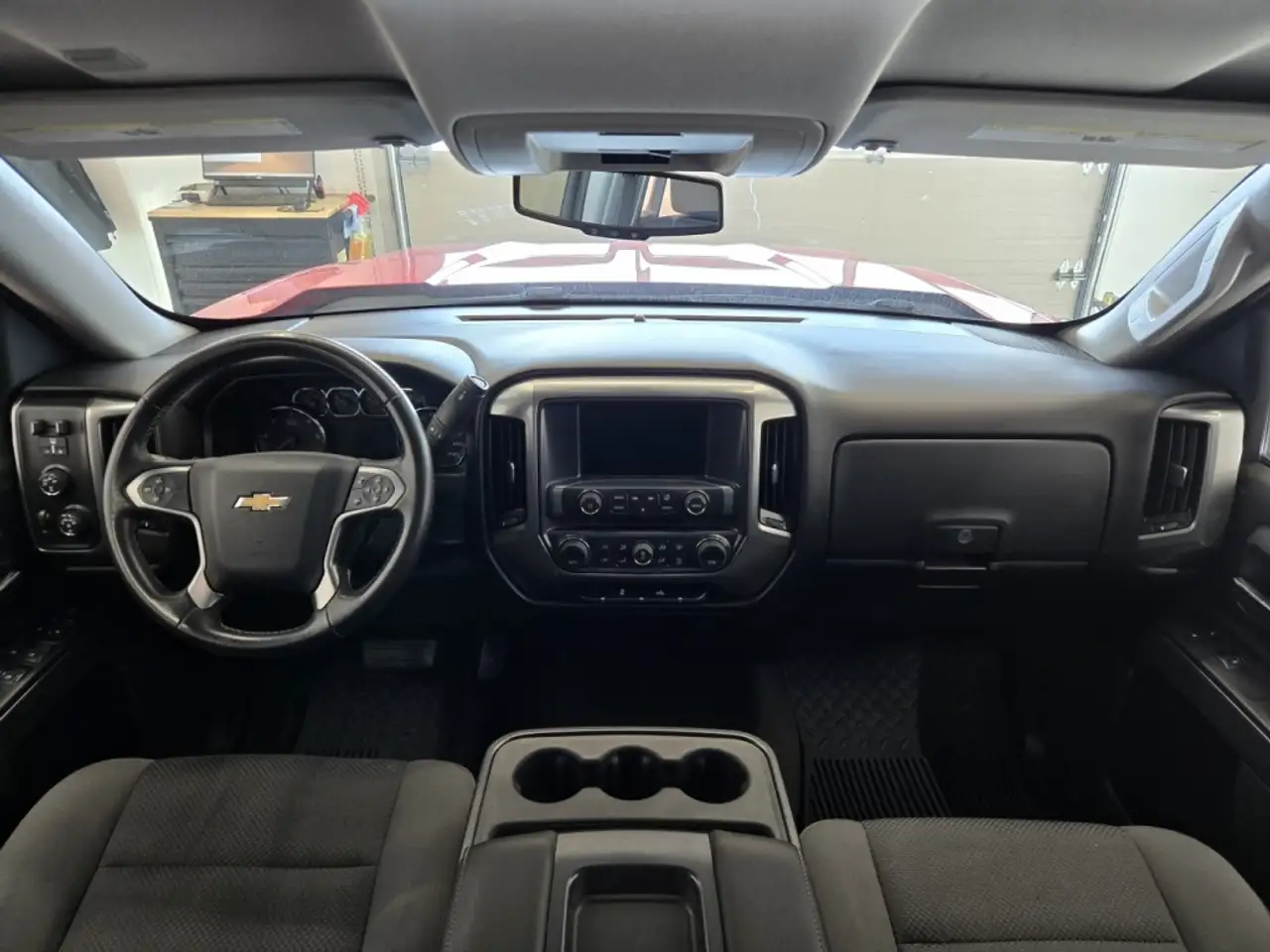 Chevrolet Silverado 1500 снимка Chevrolet Silverado 1500