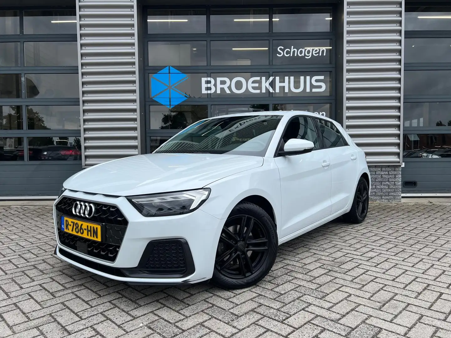 Audi A1 Sportback 30 TFSI 110 pk Advanced edition Automaat Alb - 1
