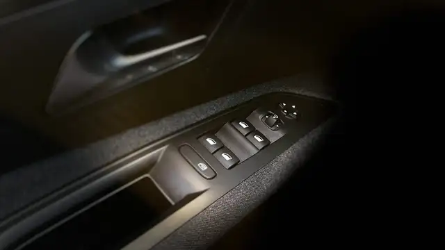 Peugeot 5008 view 20