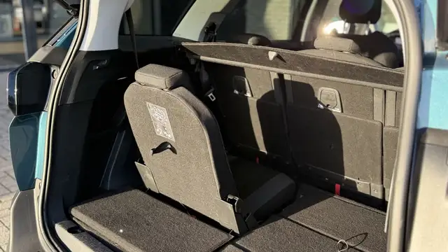 Peugeot 5008 view 27