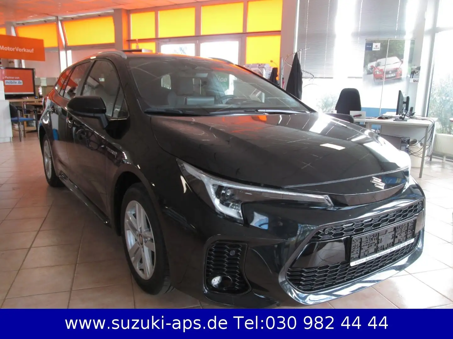 Suzuki Swace 1,8 CVT 2WD Hybrid GLX Noir - 1