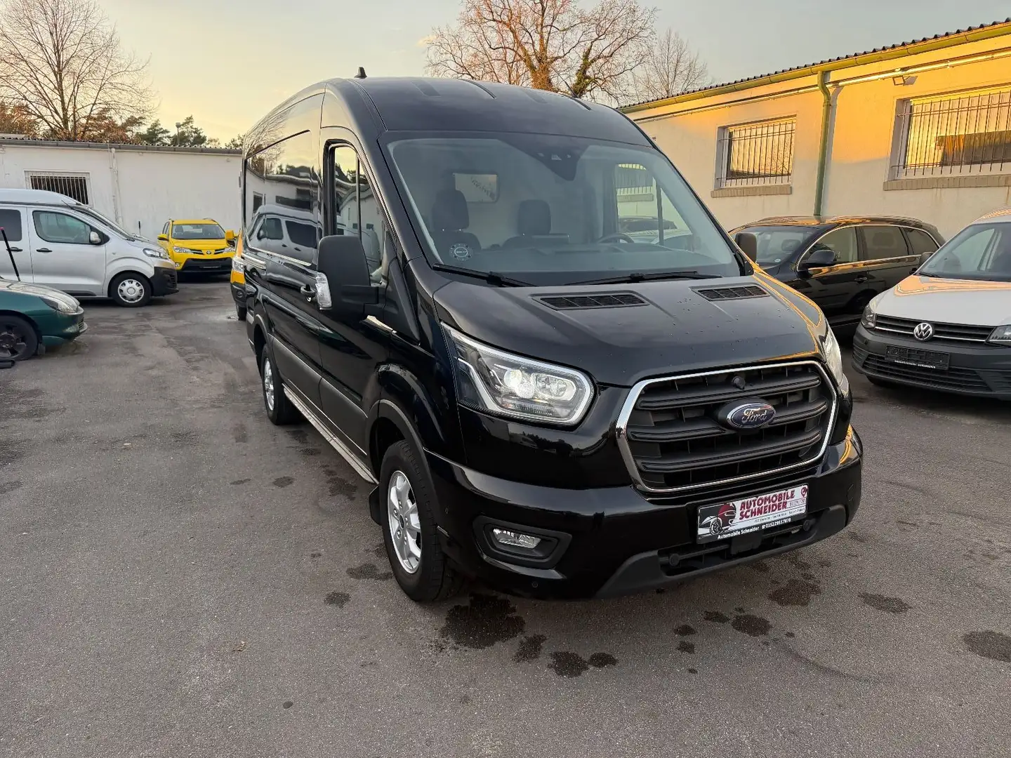 Ford Transit Kasten 350 L2 Limited Schwarz - 1