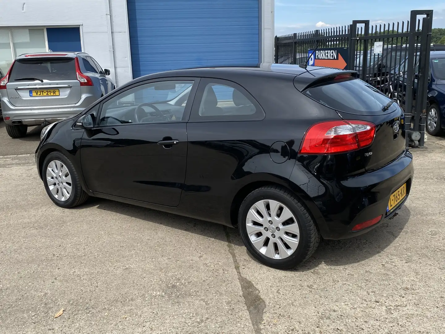 Kia Rio 1.2 CVVT, AIRCO, APK TOT 09-06-26, 130.735 KM, STU Negro - 2