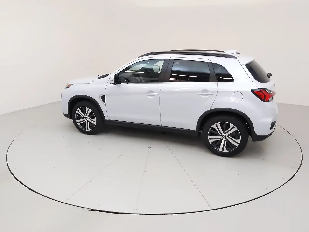 Mitsubishi RVR снимка Mitsubishi RVR