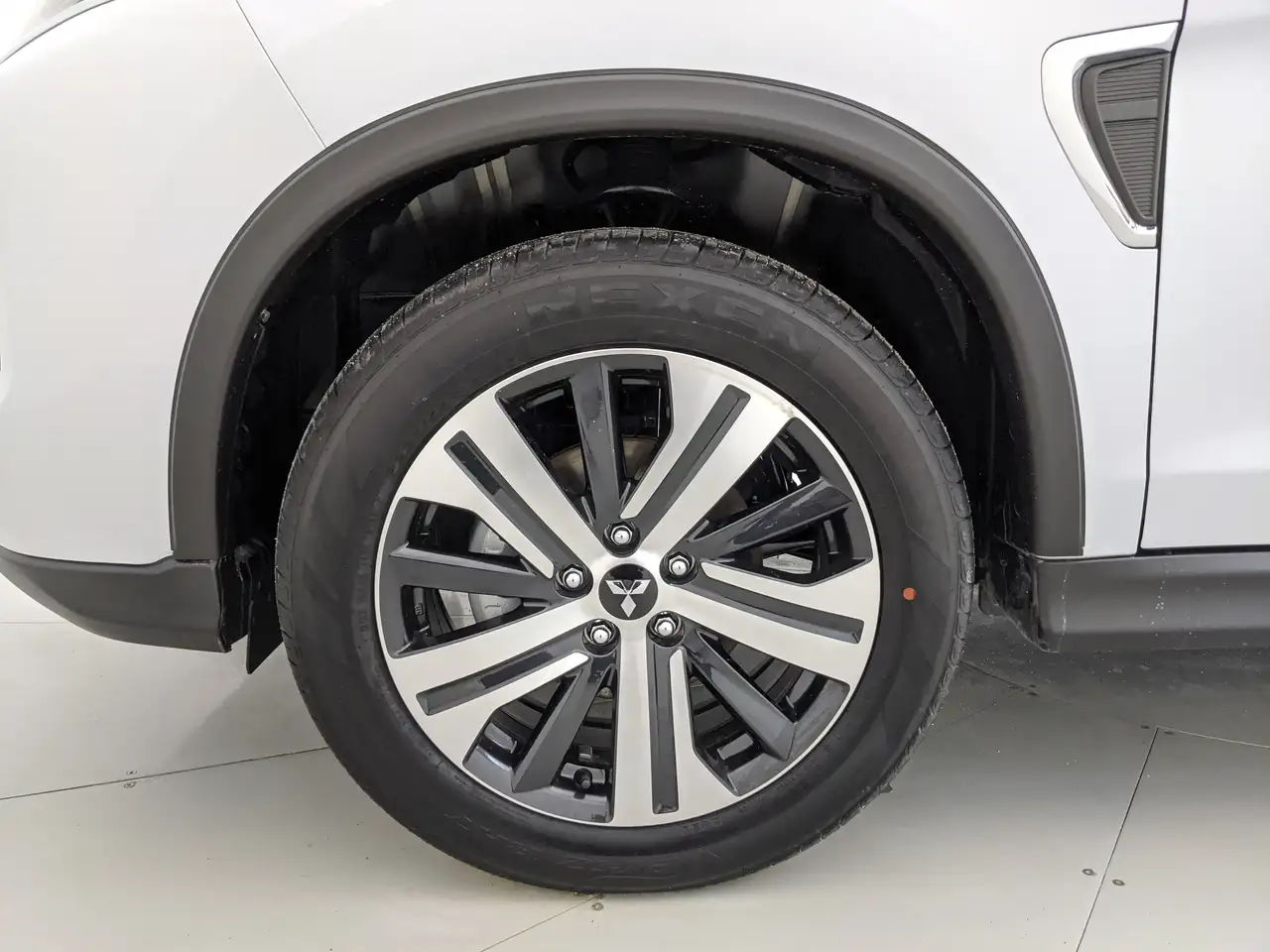Mitsubishi RVR снимка Mitsubishi RVR