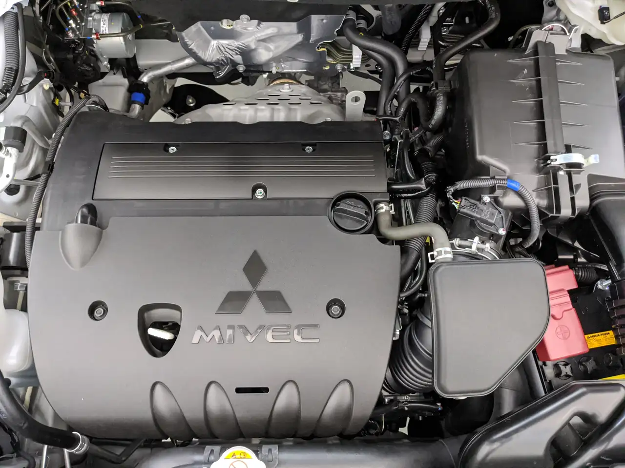 Mitsubishi RVR снимка Mitsubishi RVR