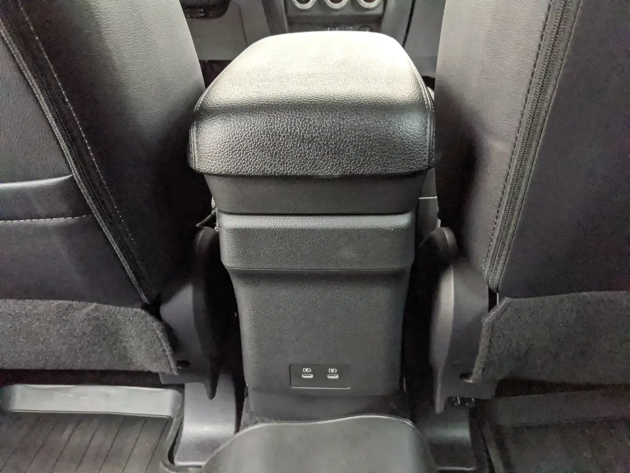 Mitsubishi RVR снимка Mitsubishi RVR