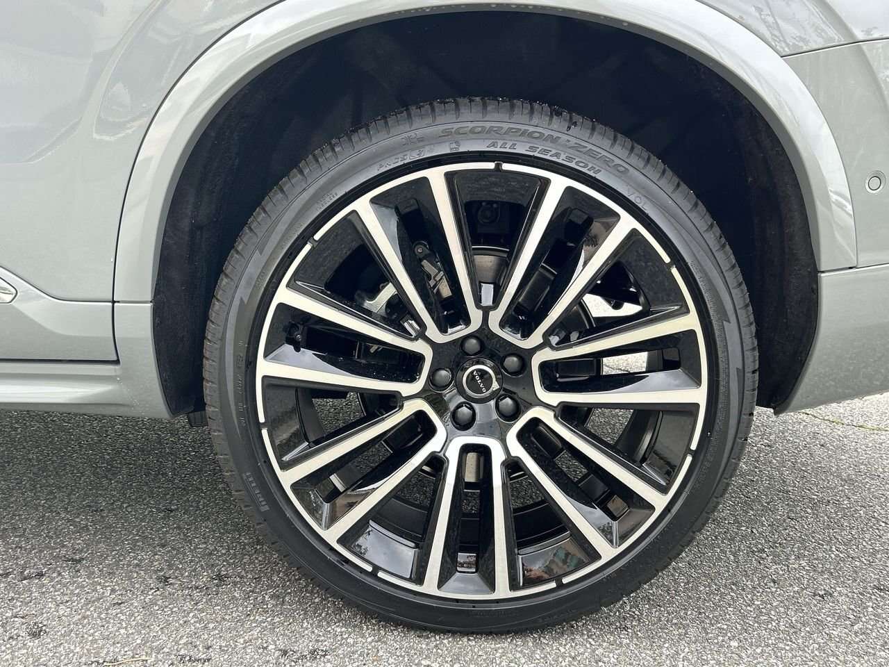 2026 Volvo XC90 Ultra 7-Seater (Bright Theme) B&amp;W Sound | 22'' thumb 18