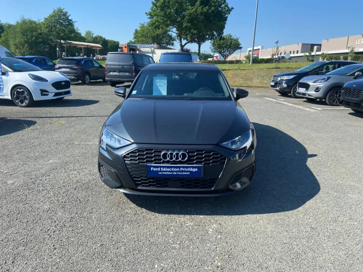 Audi A3 35 TFSI 150ch Mild Hybrid S tronic 7 Gris - 2