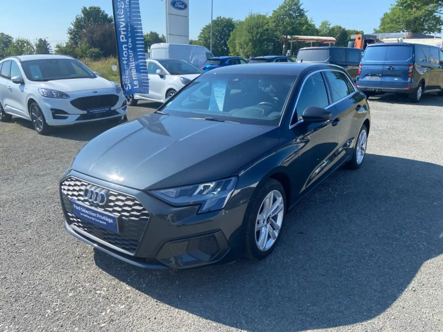 Audi A3 35 TFSI 150ch Mild Hybrid S tronic 7 Gris - 1