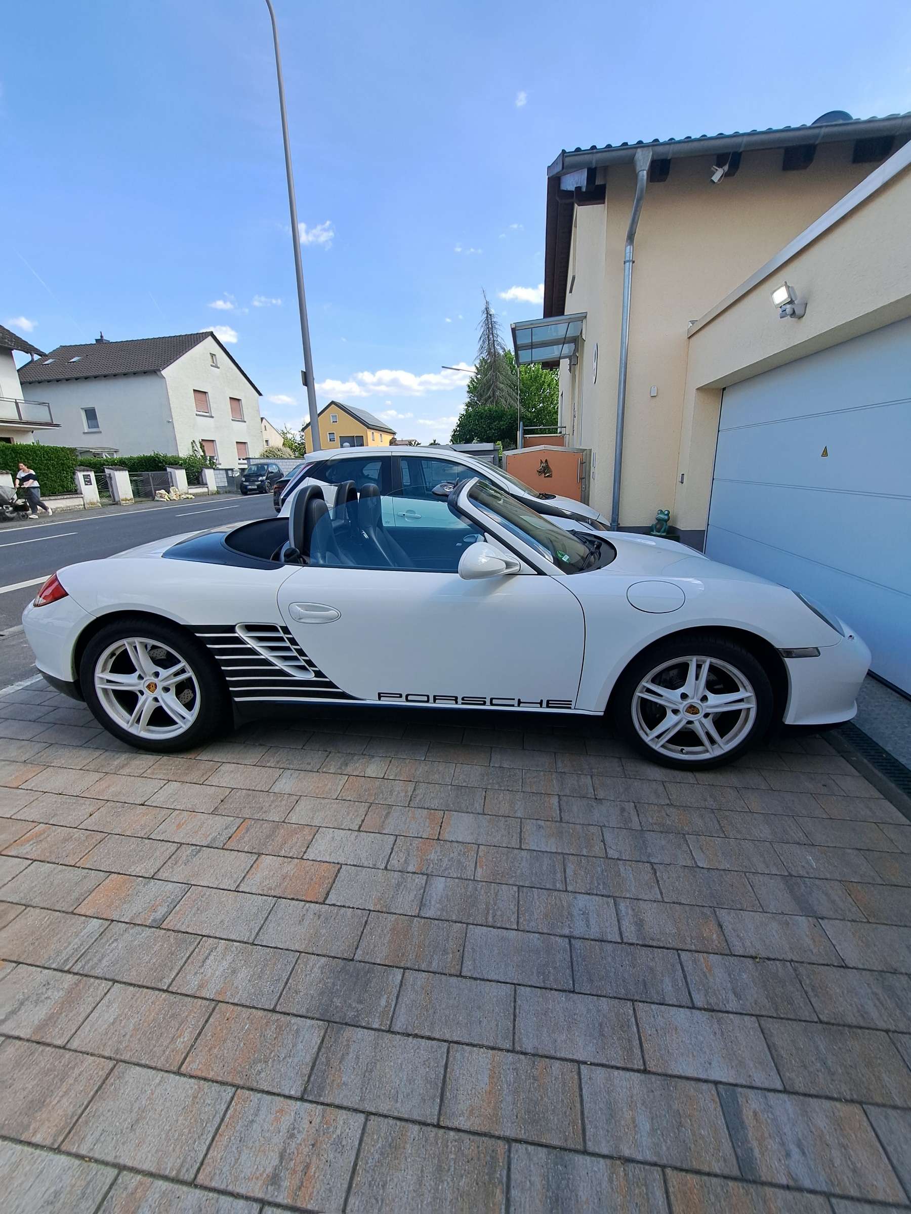 Second hand Porsche Boxster 