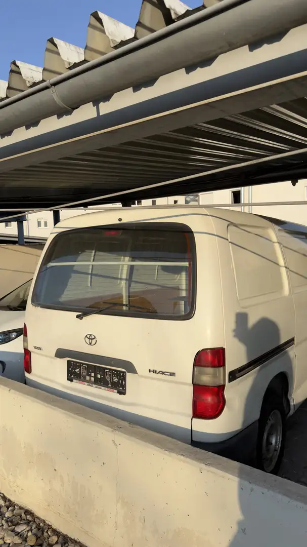 Toyota Hiace 2,5 D-4D 100 kurz Pickerl Bis 07.2026 - 2