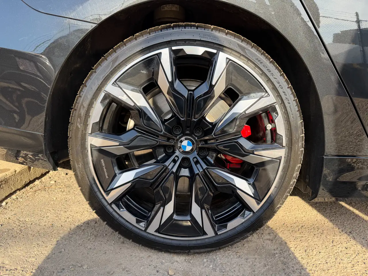 BMW 5 Series снимка BMW 5 Series