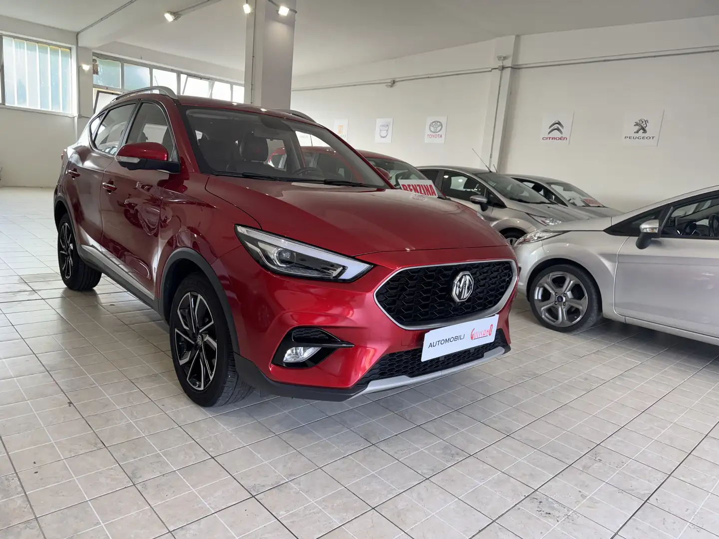 MG ZS 1.5 Luxury Rouge - 2