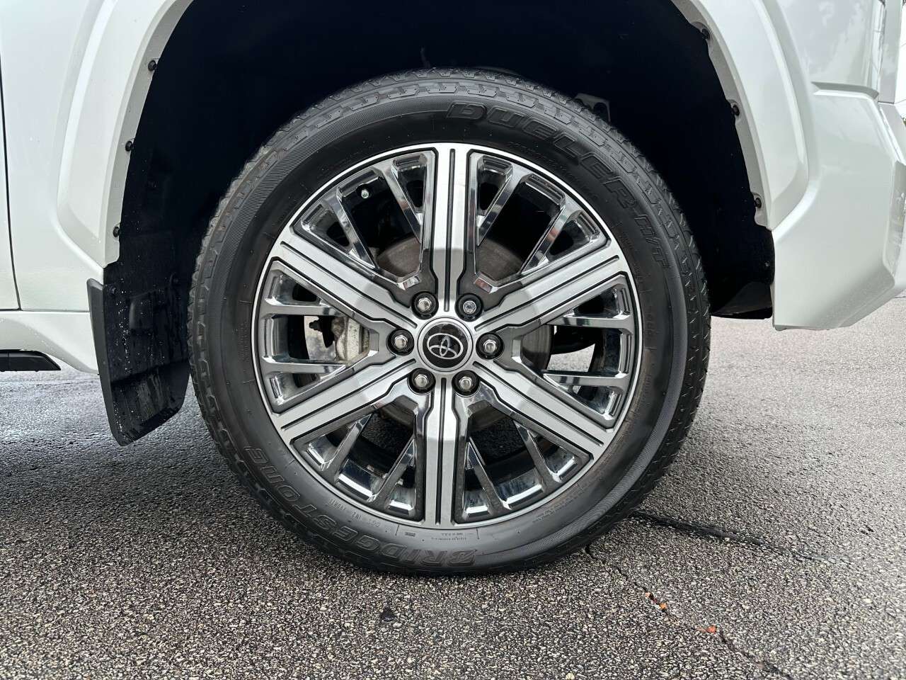 2023 Toyota Tundra 4x4 Crewmax Capstone Hybrid — снимка 1