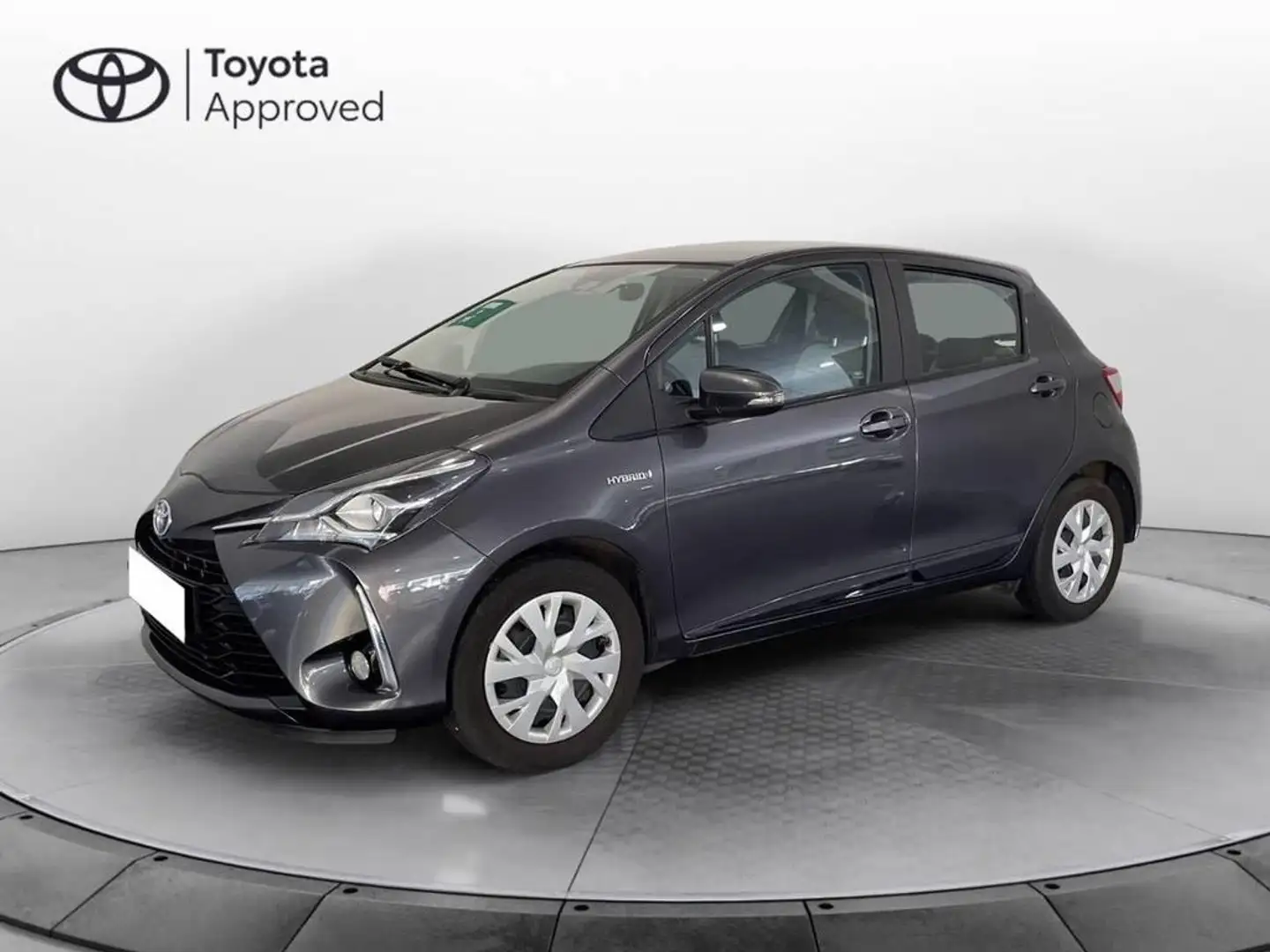 Toyota Yaris 5p 1.5 hybrid Active my18 Gris - 1