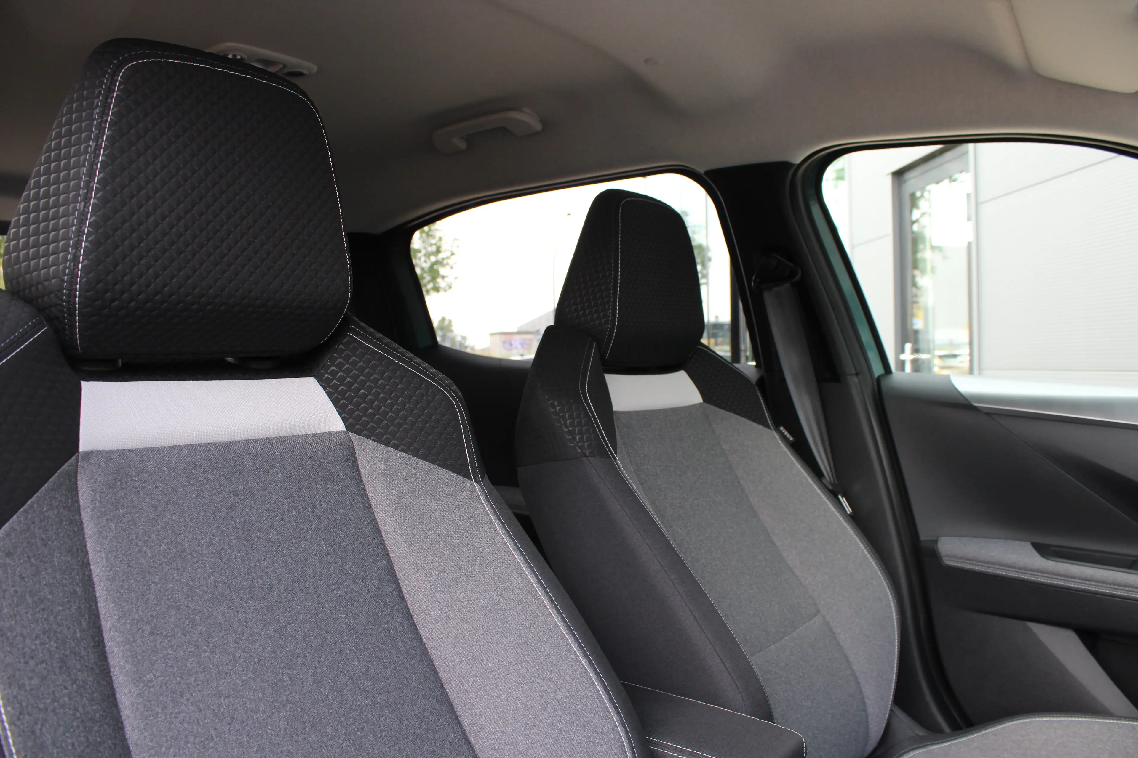 Opel Frontera Electric GS 44 kWh | Fase 3 laden | Stoel + Stuurv — photo 4