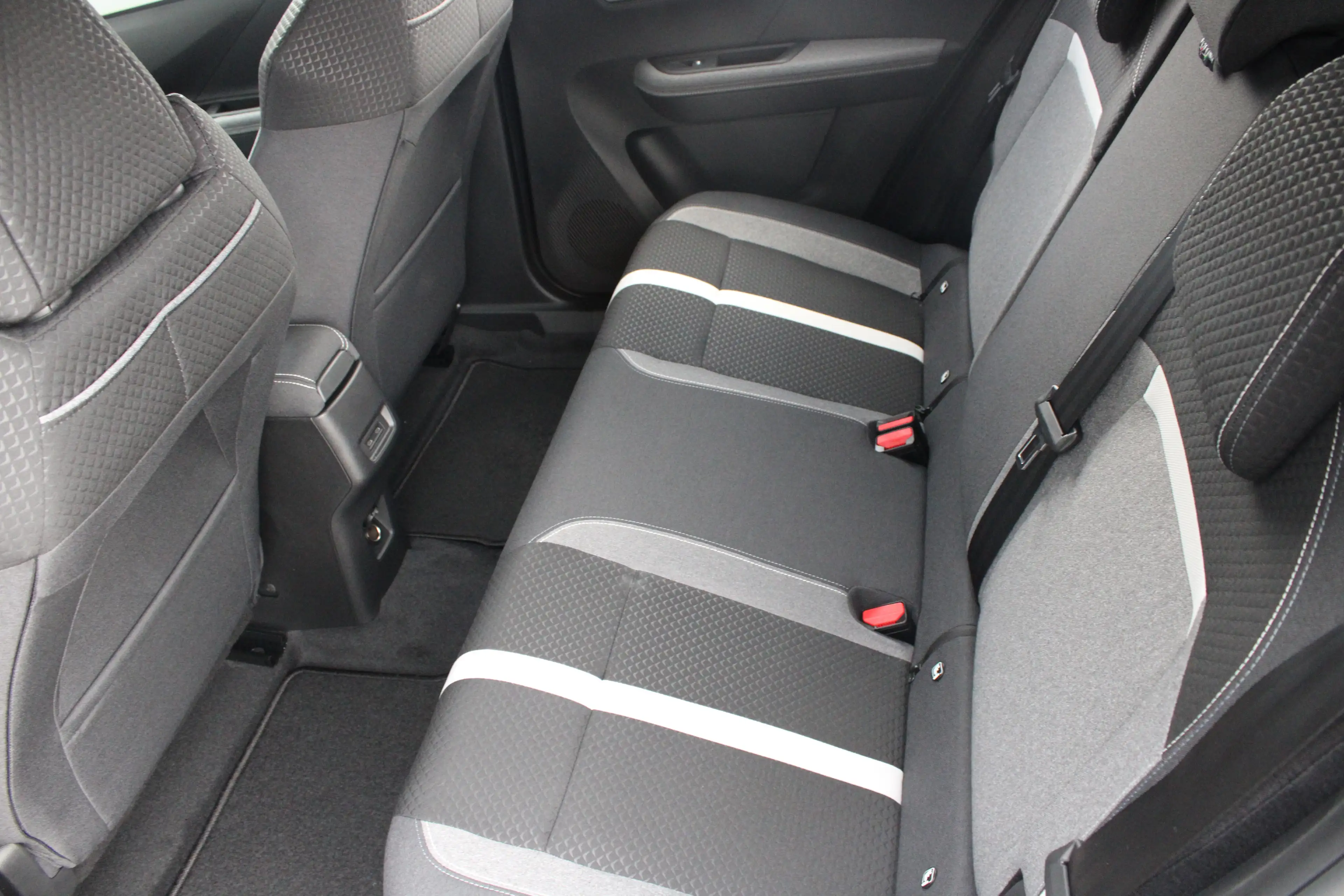 Opel Frontera Electric GS 44 kWh | Fase 3 laden | Stoel + Stuurv — photo 13