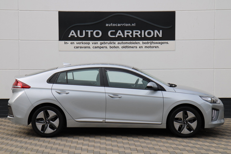 Hyundai IONIQ 1.6 GDi i-Motion - Plus CarPlay Camera ACC !! — photo 2