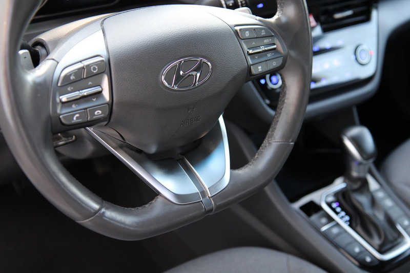 Hyundai IONIQ 1.6 GDi i-Motion - Plus CarPlay Camera ACC !! — photo 49