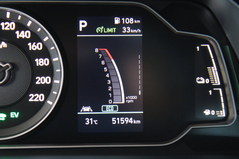 Hyundai IONIQ 1.6 GDi i-Motion - Plus CarPlay Camera ACC !! — photo 19