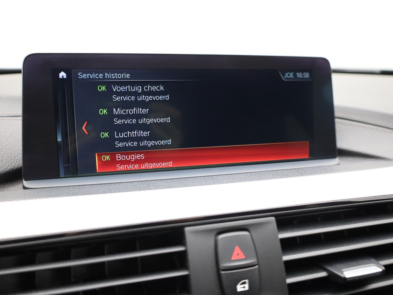 BMW 318 3-serie Touring 318i M Sport Edition | Head Up | E — photo 36