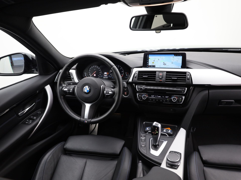 BMW 318 3-serie Touring 318i M Sport Edition | Head Up | E — photo 2