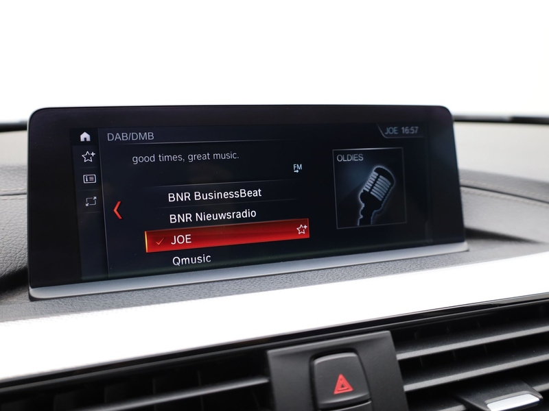 BMW 318 3-serie Touring 318i M Sport Edition | Head Up | E — photo 38