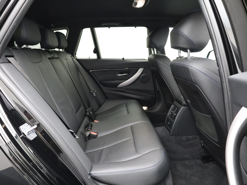 BMW 318 3-serie Touring 318i M Sport Edition | Head Up | E — photo 18