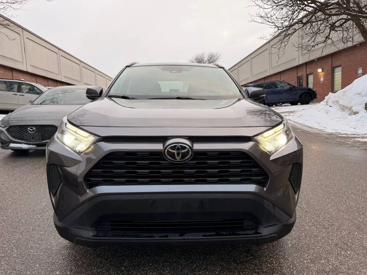 Toyota RAV 4 снимка Toyota RAV 4