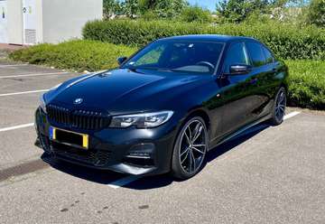 320i xDrive M Sport 19" Camera ACC