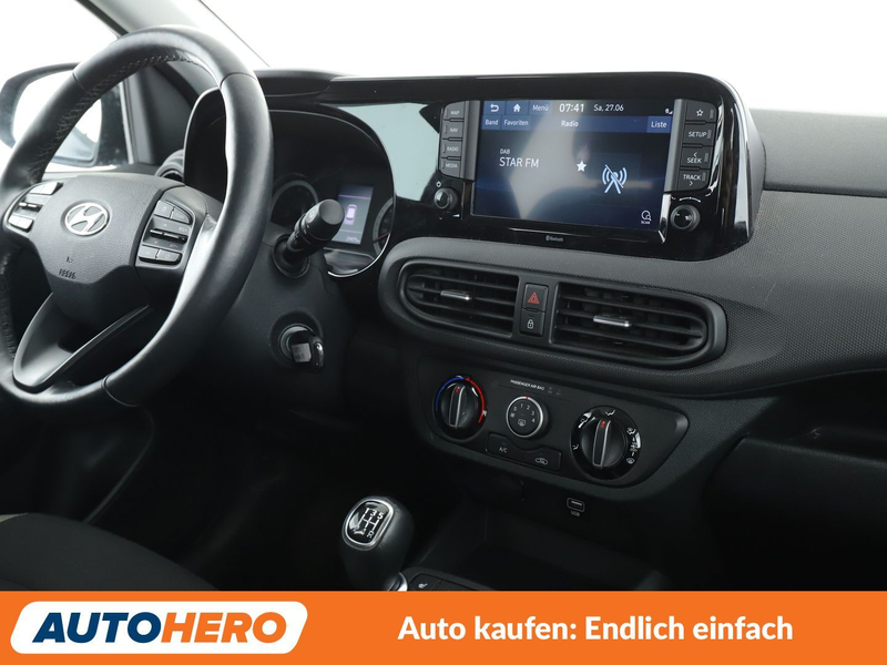 Hyundai i10 1.0 Trend*NAVI*SPUR*CAM*PDC*SHZ*KLIMA*TEMPO* — photo 12