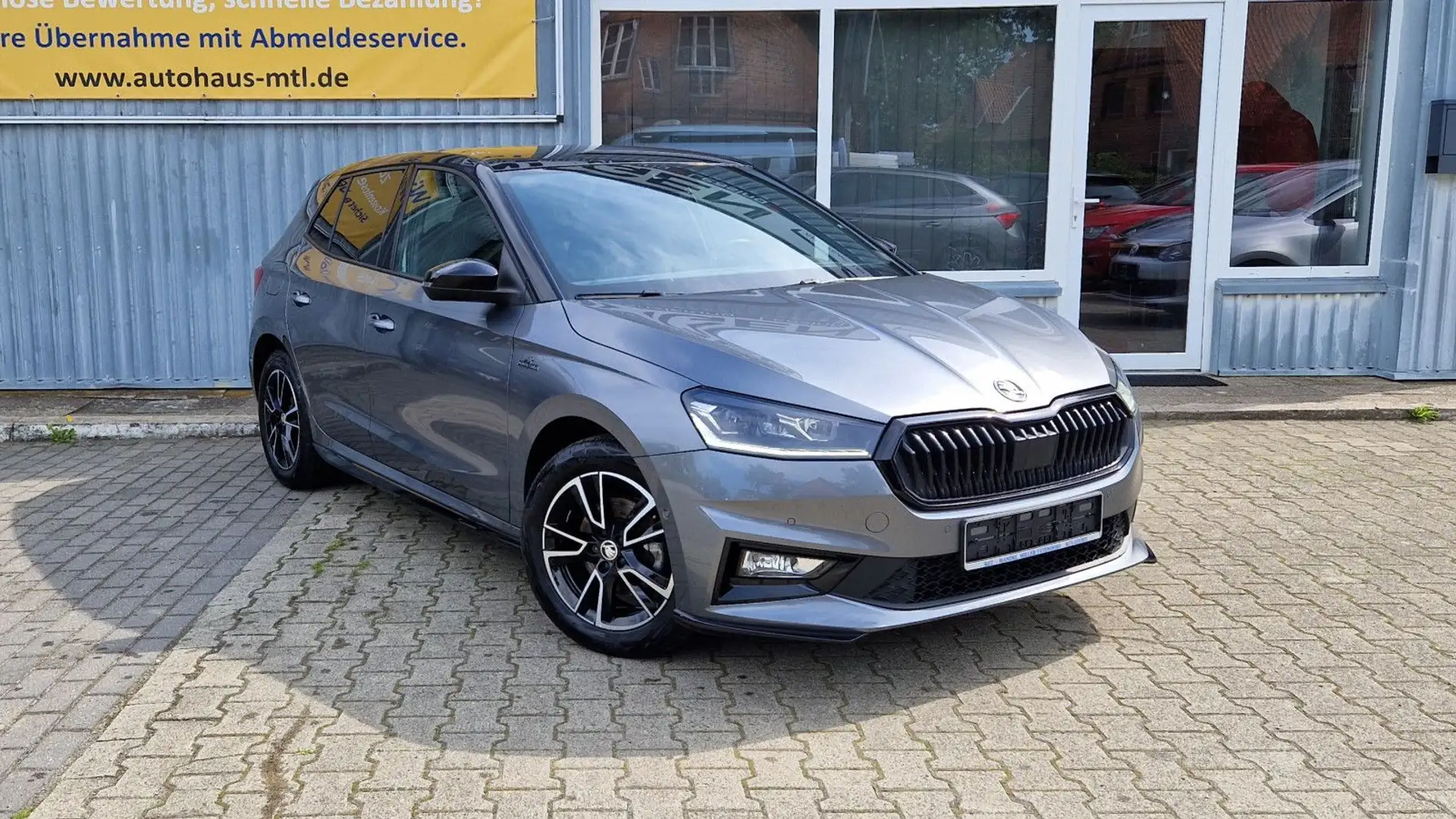 Skoda Fabia 1.0l TSI 85kW DSG Monte Carlo 3x Heizung Grau - 2