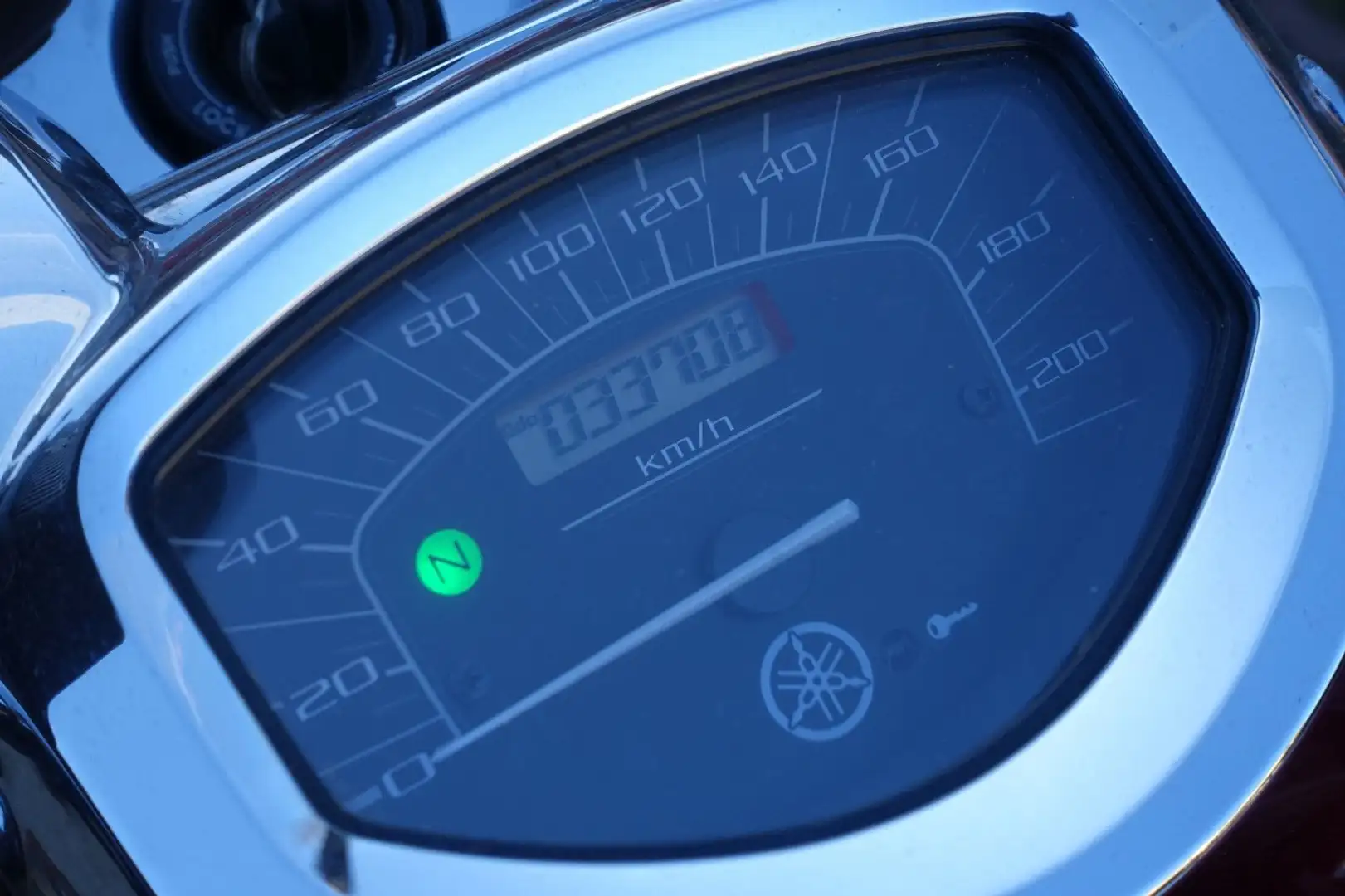 Yamaha XVS 1300 Rosso - 2