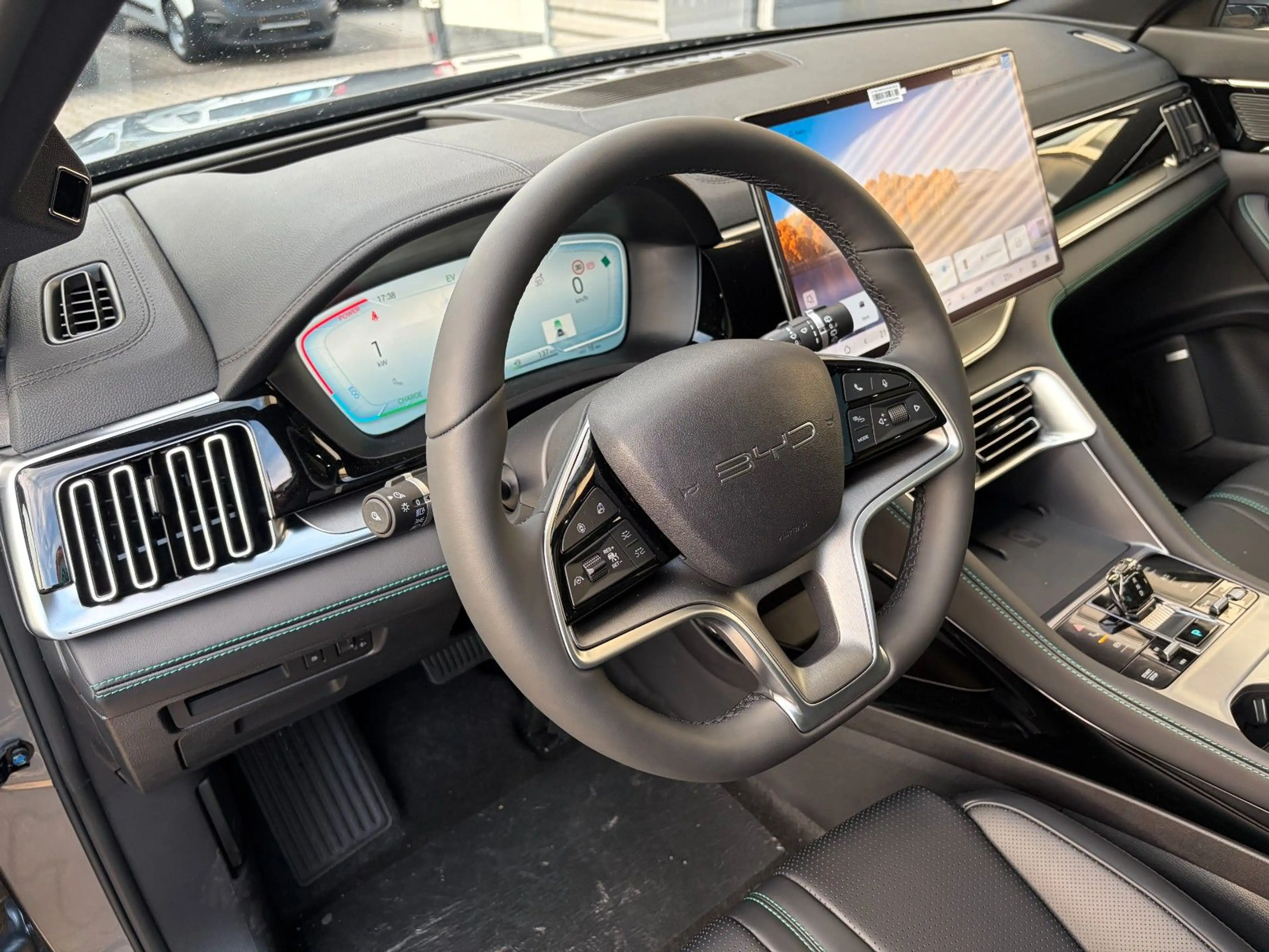 BYD Seal U 1.5 DM-i PHEV 238 kW Design — photo 10