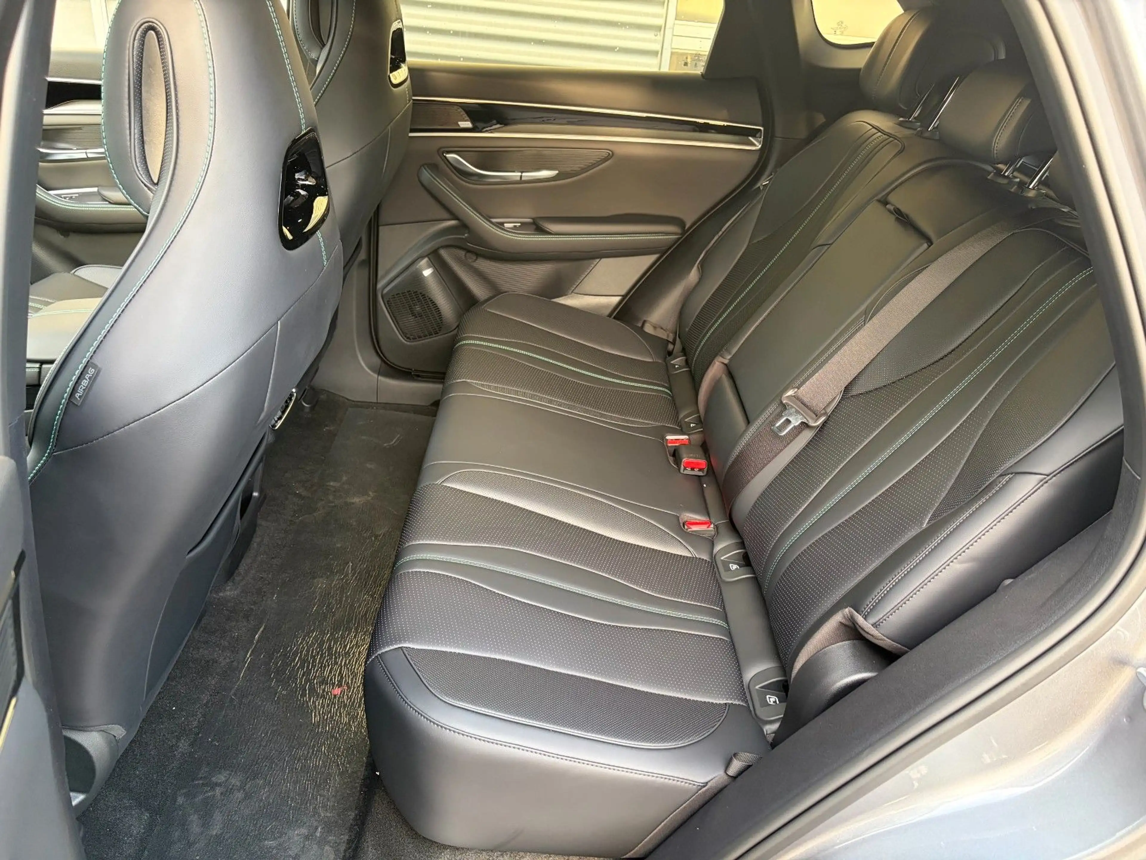 BYD Seal U 1.5 DM-i PHEV 238 kW Design — photo 6