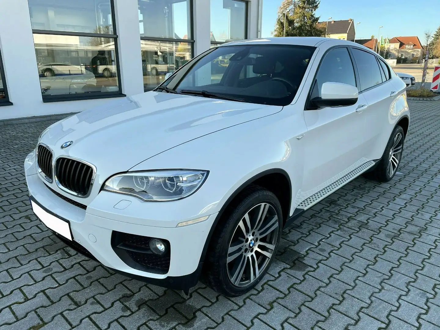 BMW X6 Baureihe X6 xDrive30d M-Paket Scheckheft gepfl. Blanc - 1