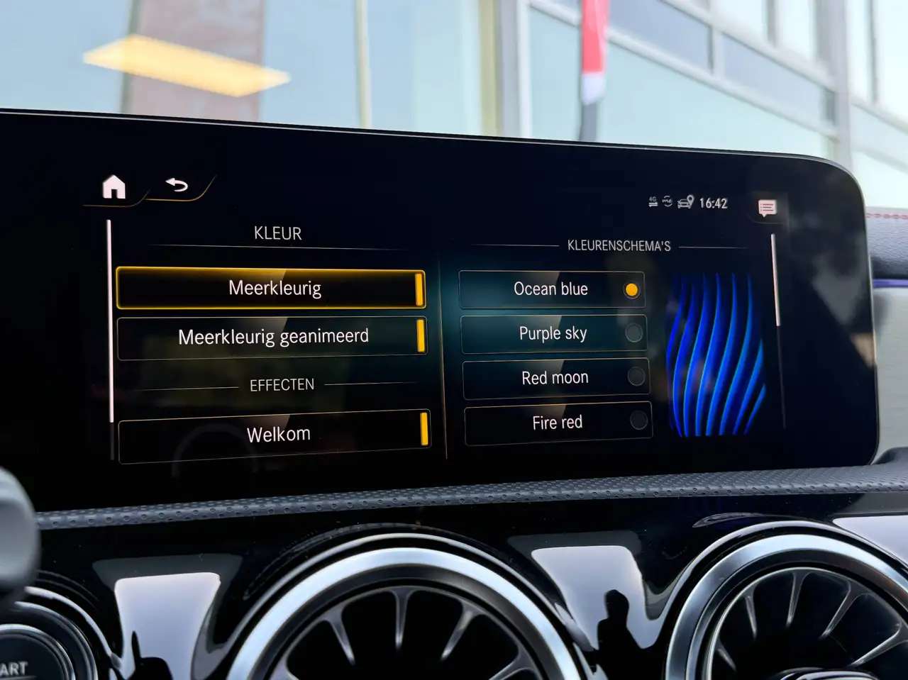 Mercedes-Benz CLA AMG Line / WIDE SCREEN / SFEERVERLICHTING / CAMERA / CARPLAY /, миниатюра 28