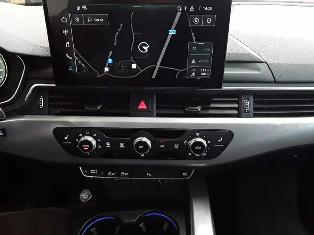 Audi A4 view 6